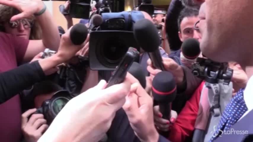 Di Maio: “Contratto chiuso con la Lega, si tratta su premier”