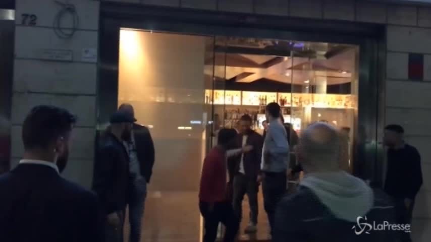 Roma, Pellegrini festeggia l’addio al celibato con i compagni di squadra