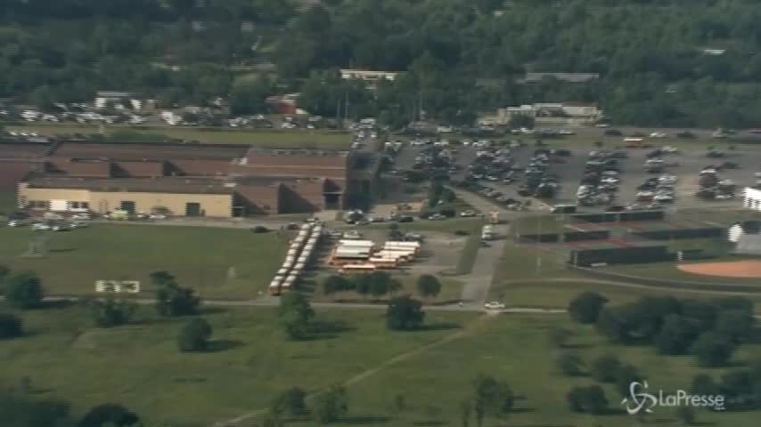Texas, sparatoria in un liceo: studente killer a Santa Fe
