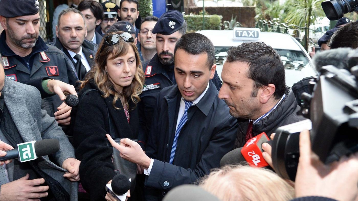 M5S: “Priorità è reddito cittadinanza”. Di Maio su Pd: Soliti giochi