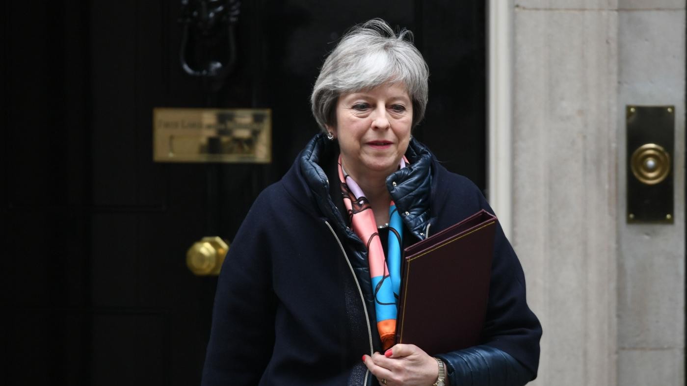 Spia russa, Londra espelle 23 diplomatici russi. Mosca: “Azione ostile inaccettabile”