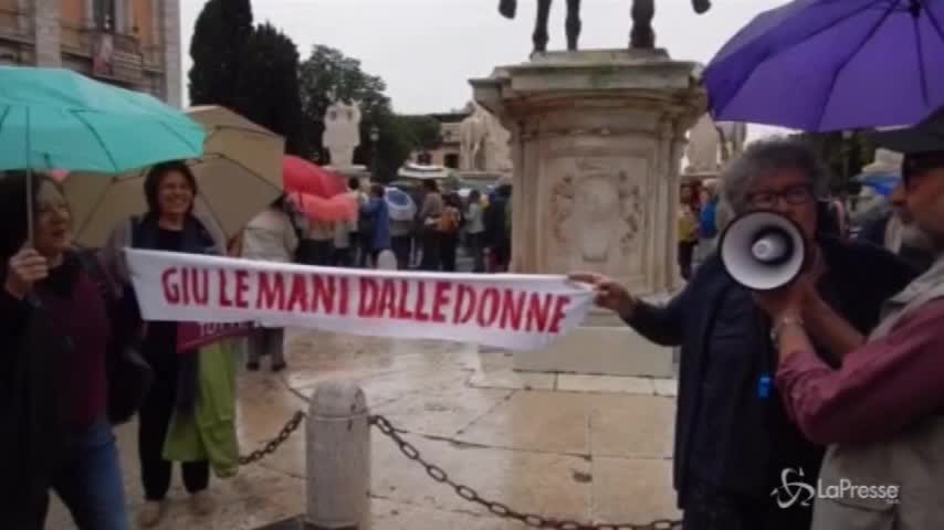 A Roma la manifestazione contro la chiusura della “Casa delle donne”