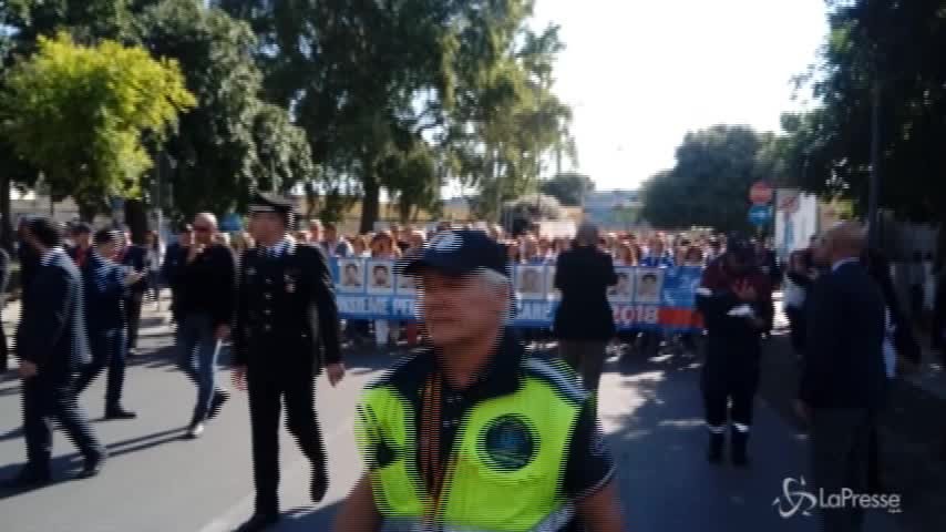 La Nave della legalità a Palermo: Fico guida il corteo