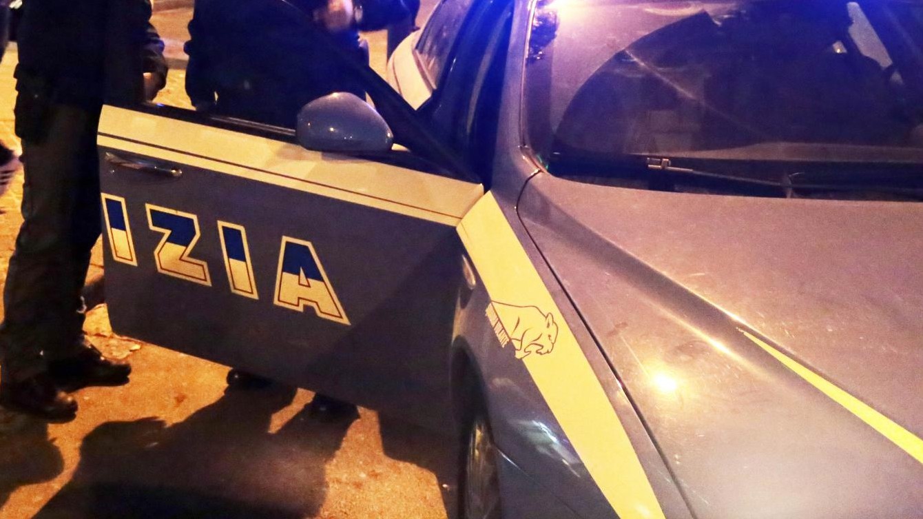 Napoli, arrestati 3 minorenni per omicidio guardia giurata. “Volevamo rubargli la pistola”