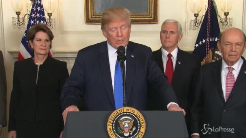 Usa, giudice vieta a Trump di bloccare le critiche su Twitter