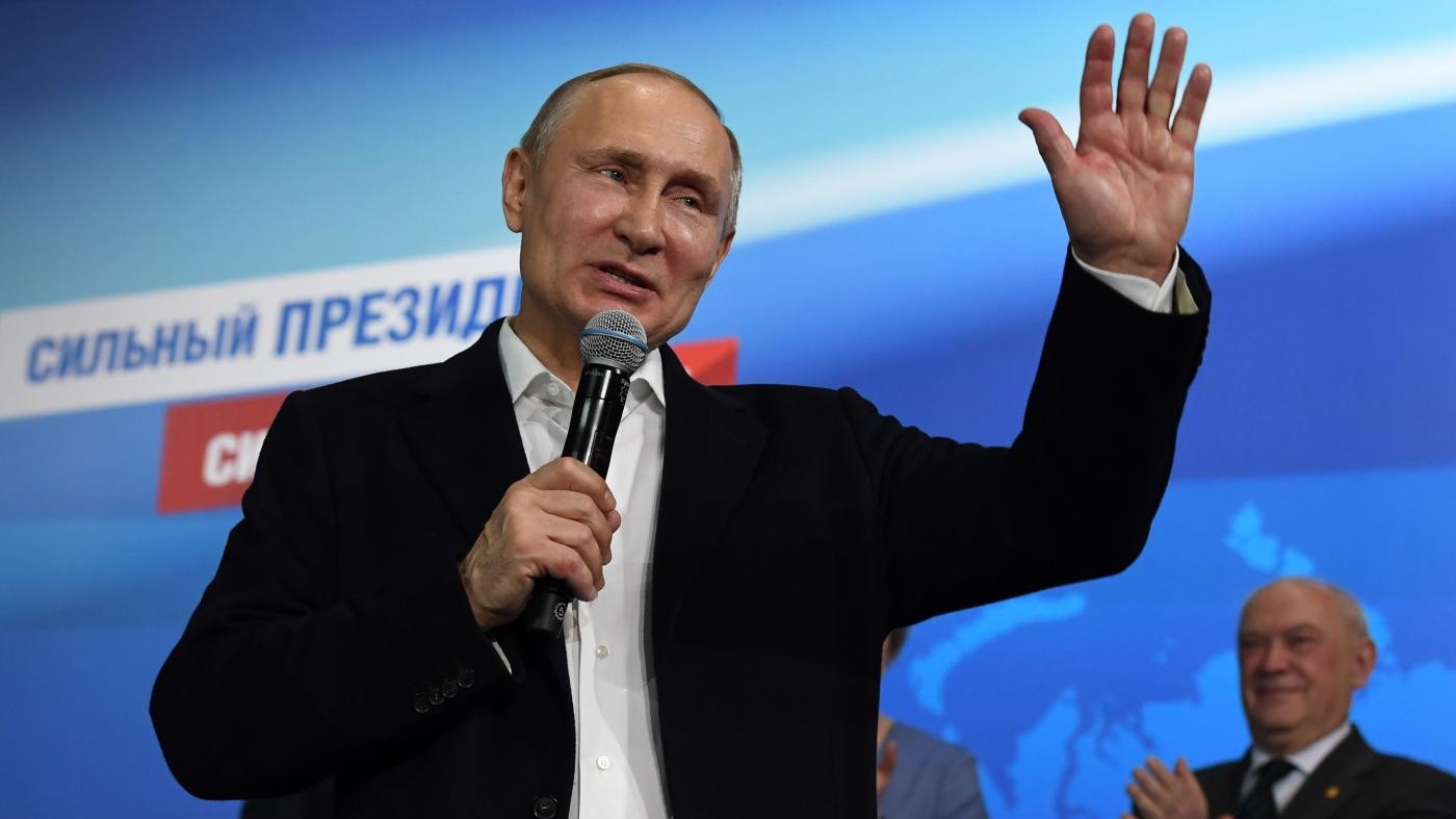 Russia, Putin trionfa con il 75% è presidente per la quarta volta