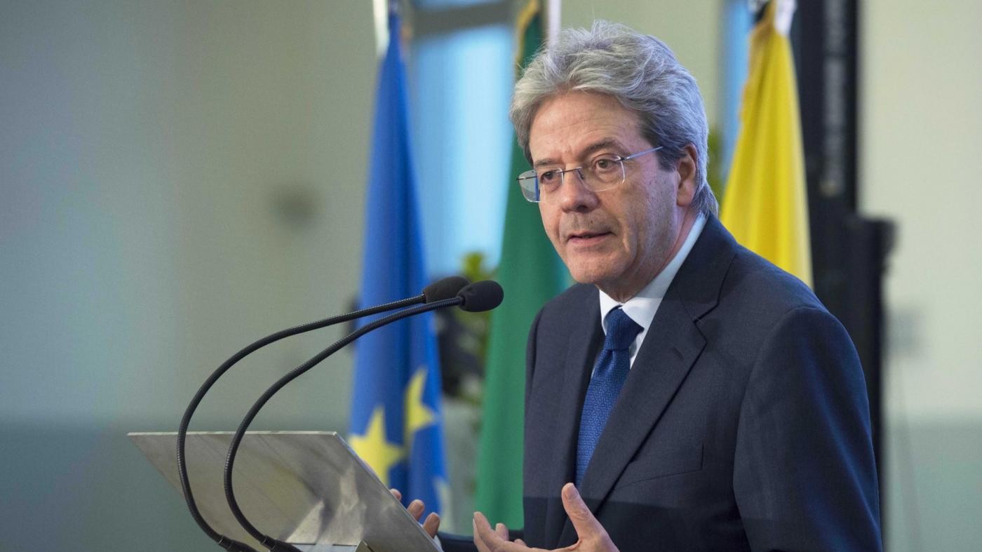 Pd, Gentiloni scende in campo. Renzi: “Suo governo promosso a pieni voti”