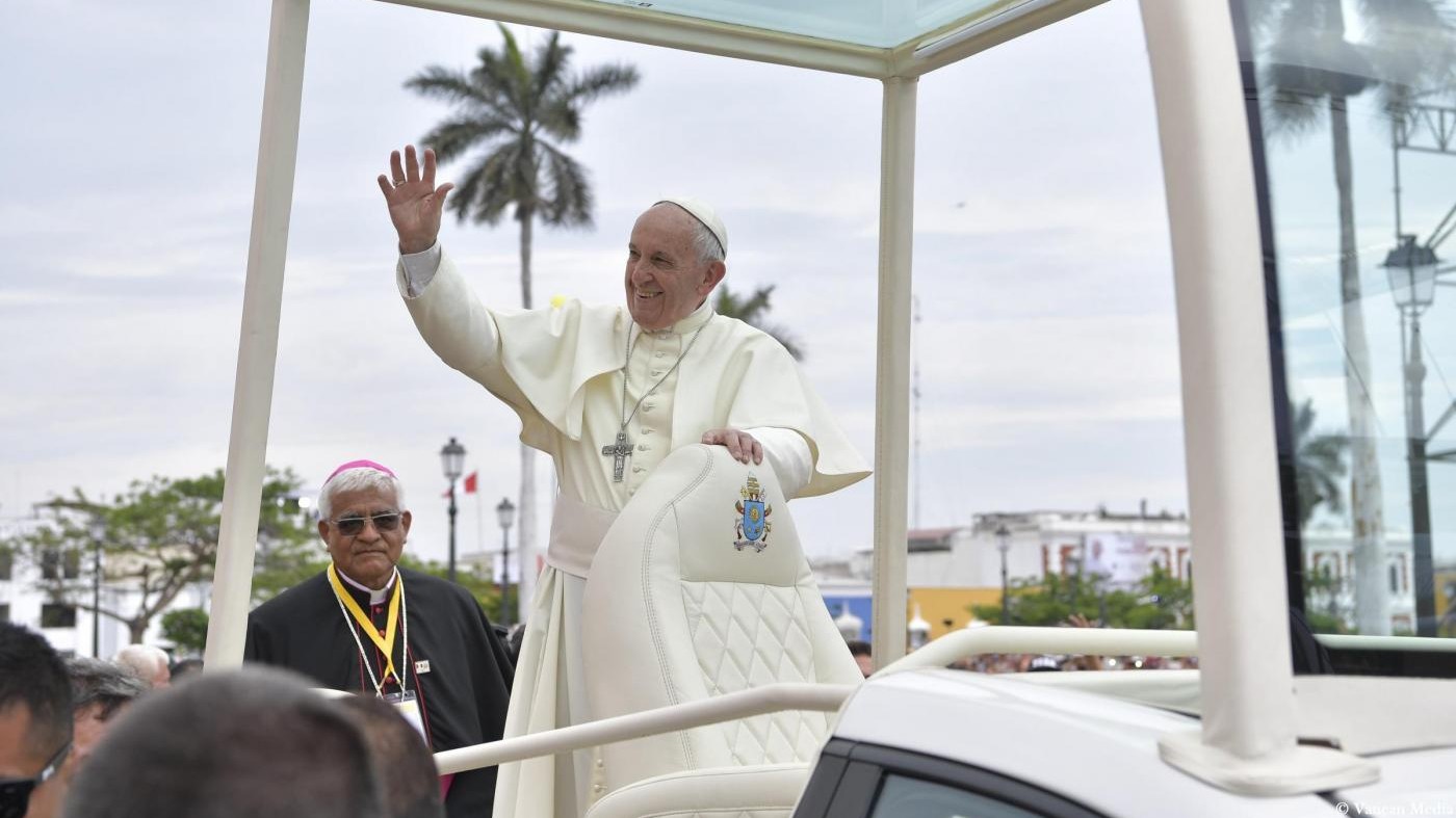 Pedofilia, Papa su Barros nessuna esitazione: “Ma chiedo scusa alle vittime”