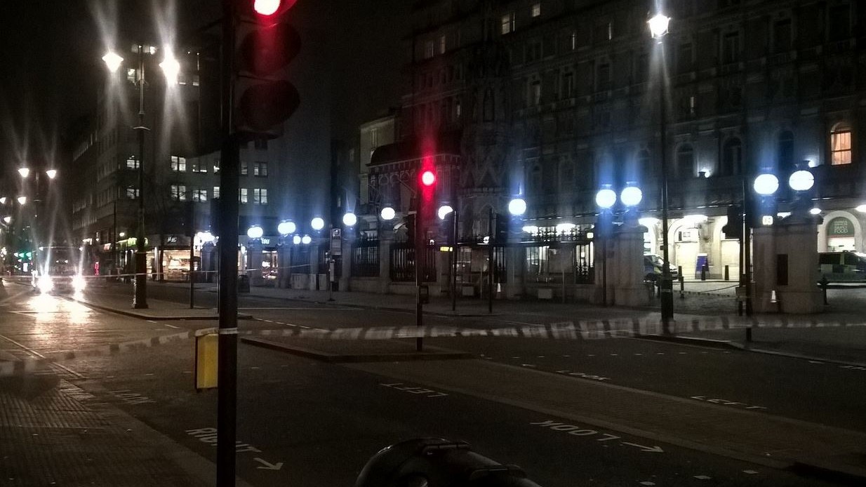Londra, rientra l’allarme per la fuga di gas: riaperte metro e strade
