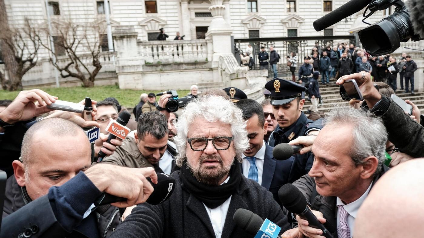 Grillo lascia il blog Cinque stelle e ne lancia uno nuovo: “Utopia per andare avanti”