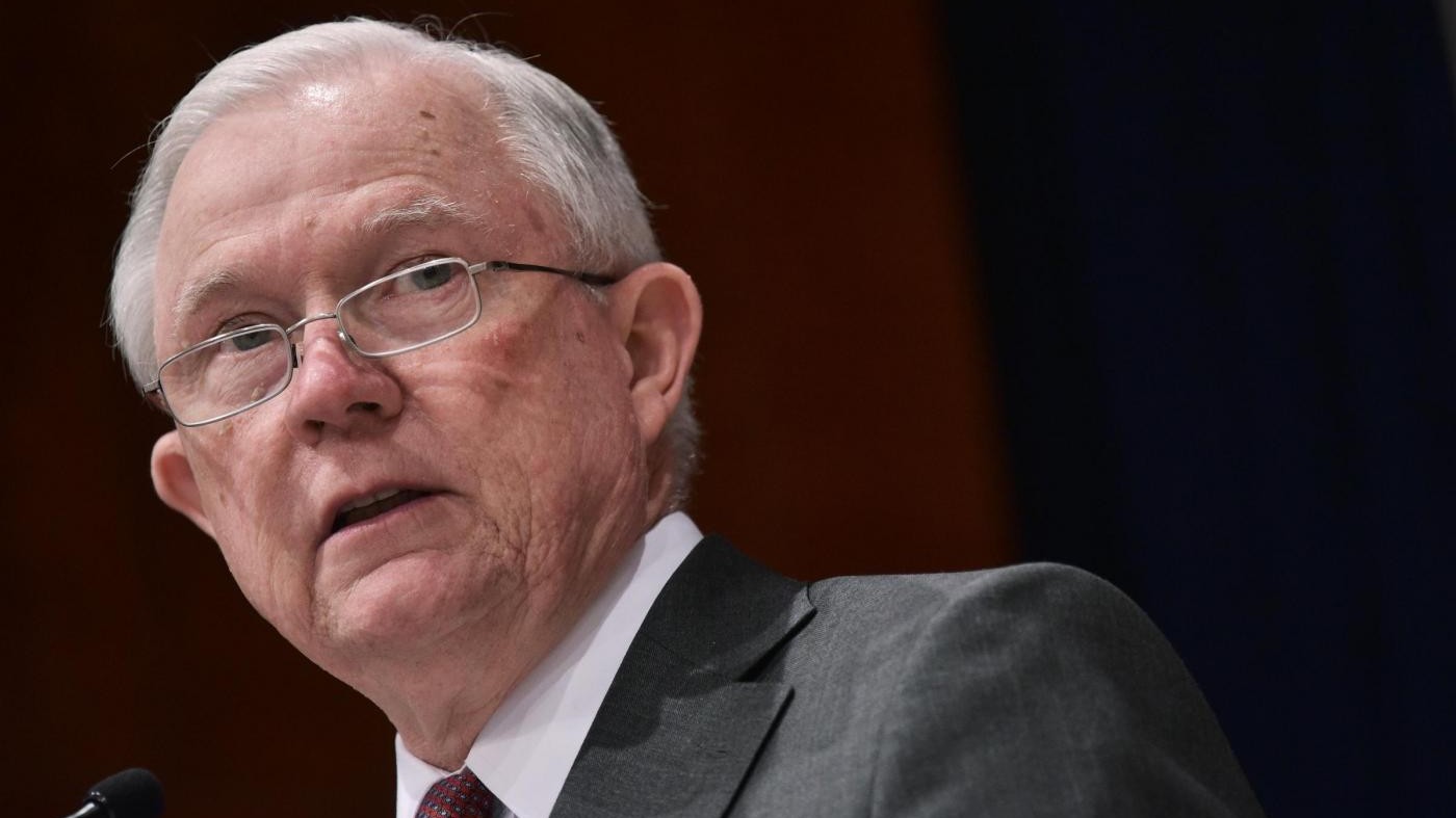 Russiagate, il ministro Sessions interrogato da team del procuratore Mueller