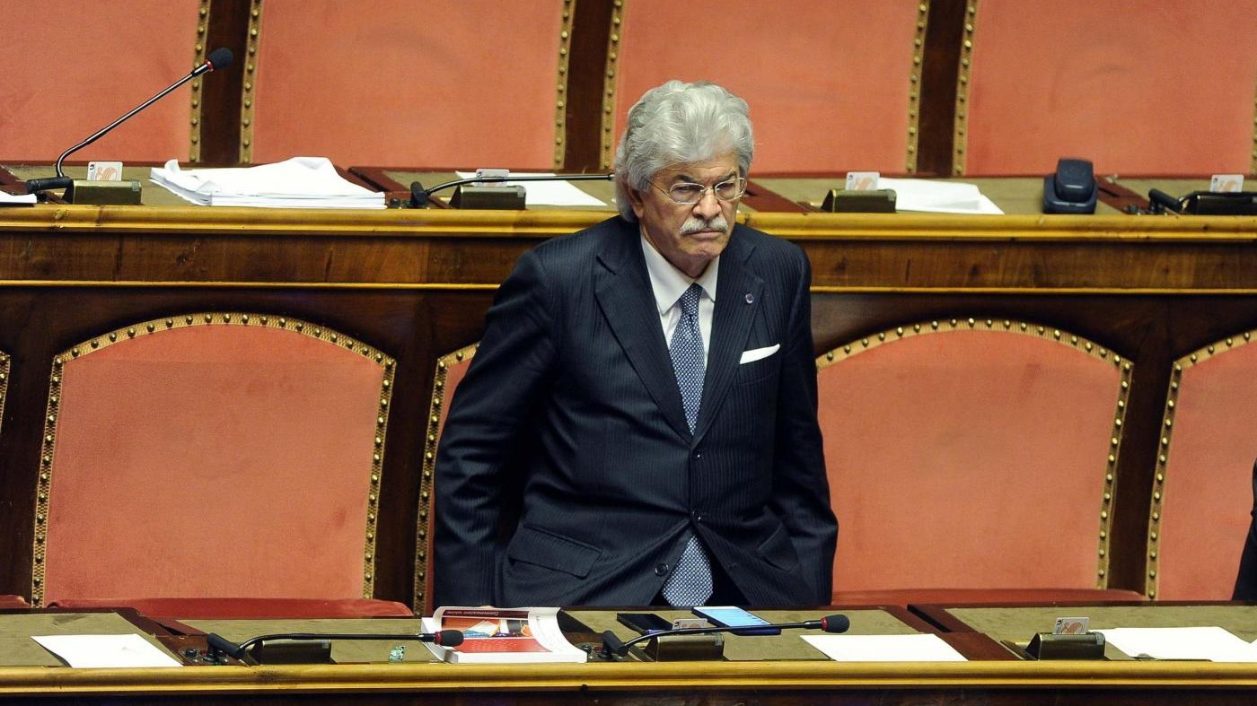 Razzi furioso: “Berlusconi ricandida traditori e non me? Non lo voglio più vedere”
