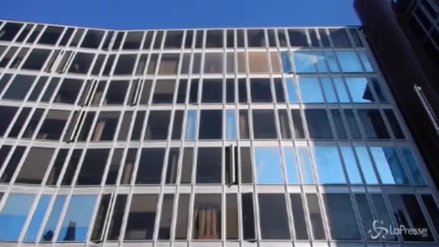 A Roma la camera ardente di Frizzi, nella sede Rai di viale Mazzini