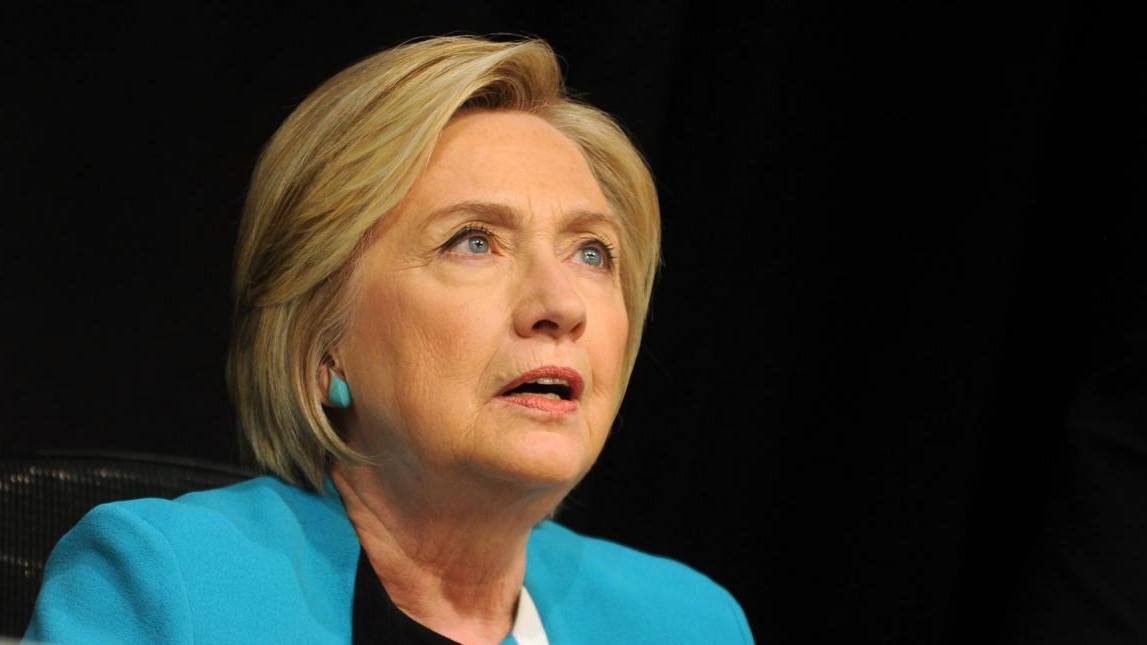 Nyt contro Hillary Clinton: “Coprì caso molestie nel 2008”