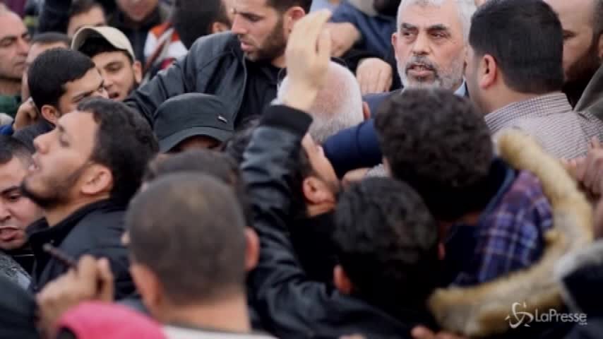 Scontri a Gaza, il leader di Hamas partecipa alle proteste