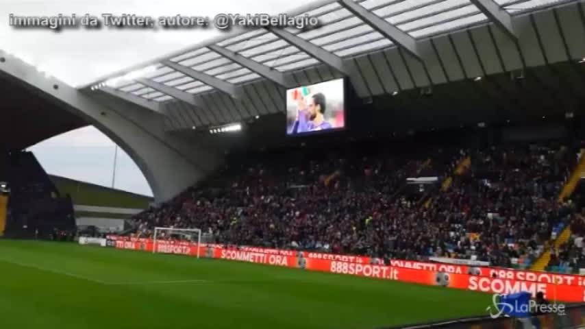 Udinese-Fiorentina: l’omaggio della Dacia Arena a Davide Astori al 13′
