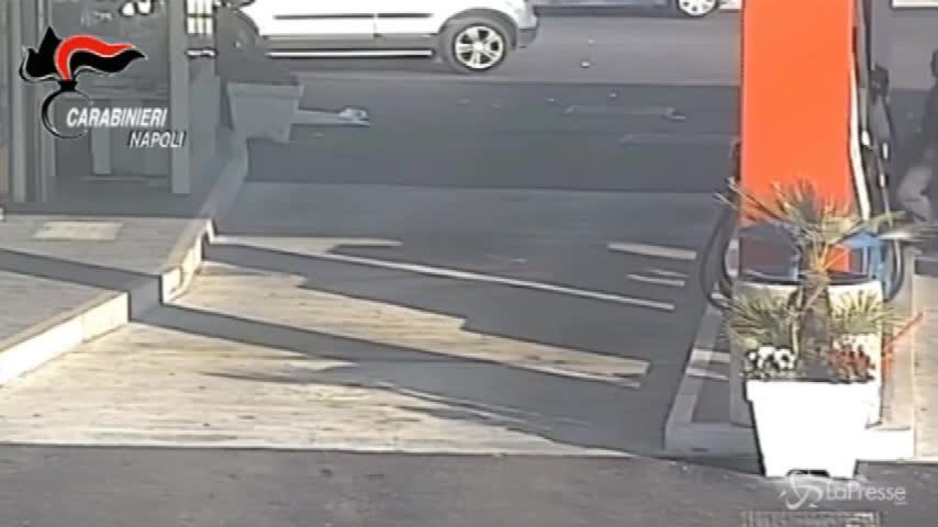 Napoli, assalto al benzinaio: finiti in manette tre ragazzi