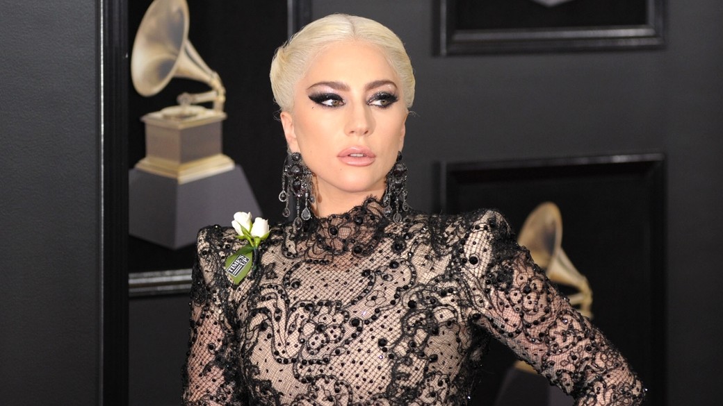 La fibromialgia ferma Lady Gaga: cancellati 10 concerti