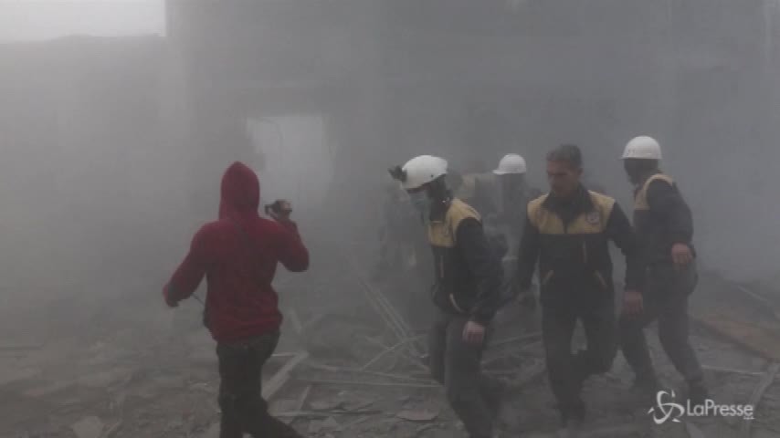 Siria, Casa Bianca non esclude raid missilistico