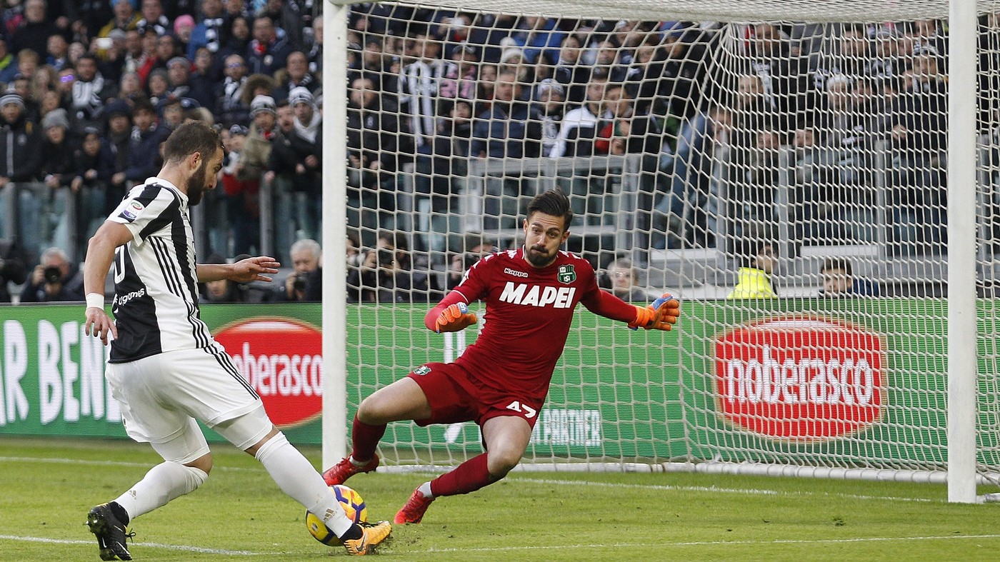 Le pagelle di Juve-Sassuolo 7-0: furia Higuain, flop Politano