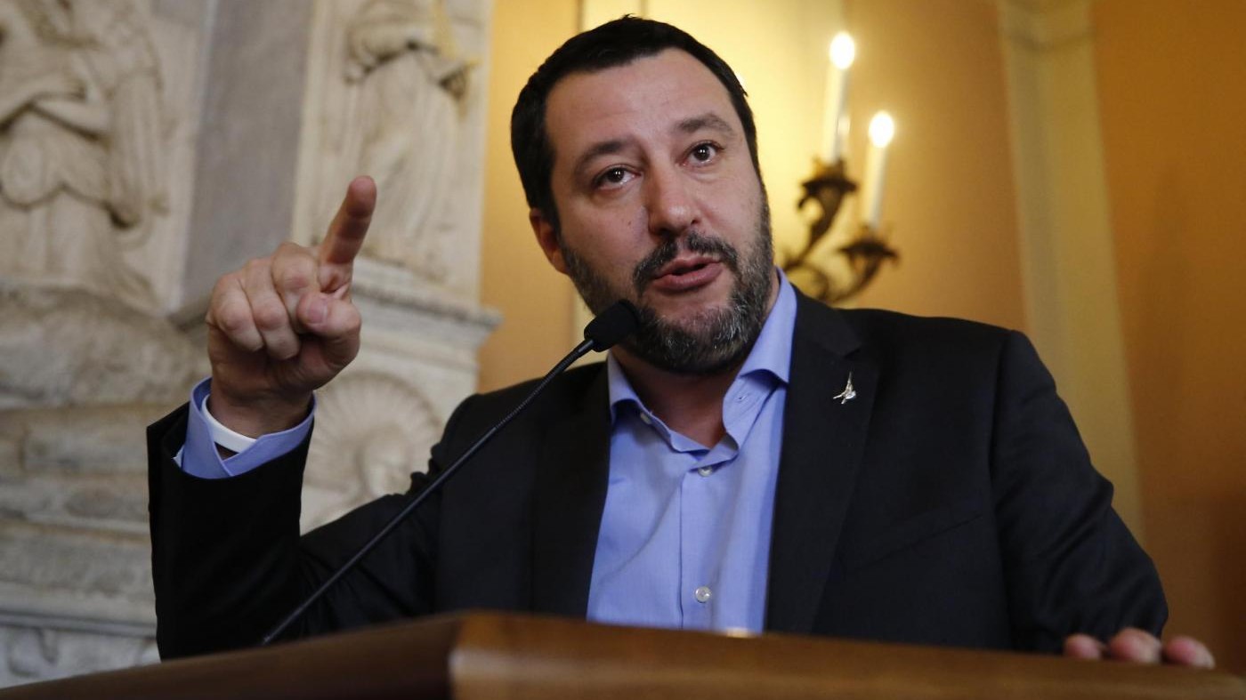 Salvini minimizza: “Non temo il ritorno dei fascismi, è una polemica surreale”