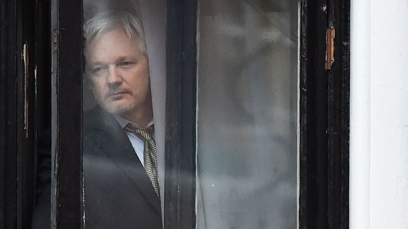 WikiLeaks, tribunale Londra conferma mandato d’arresto Assange
