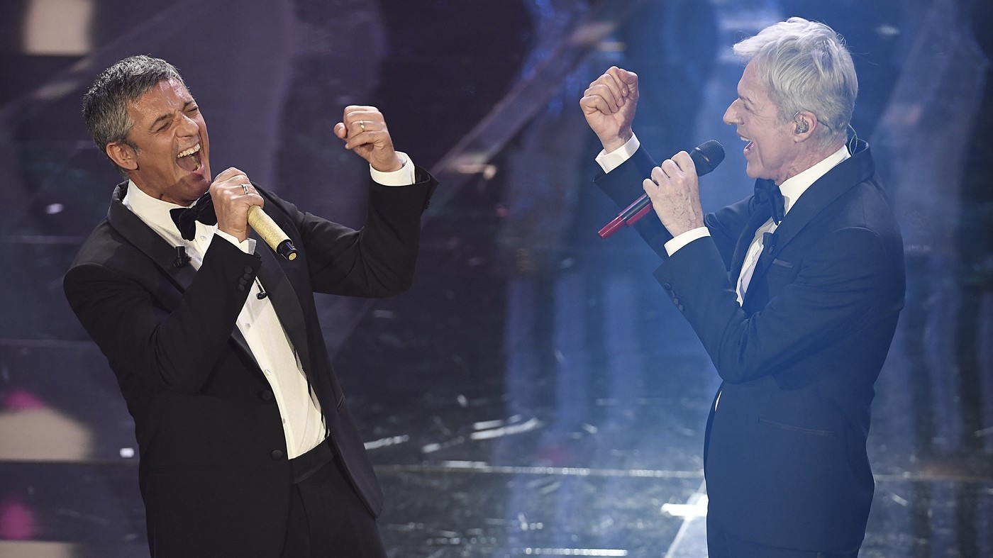 Fiorello da scaldapubblico a mattatore: è la sua serata