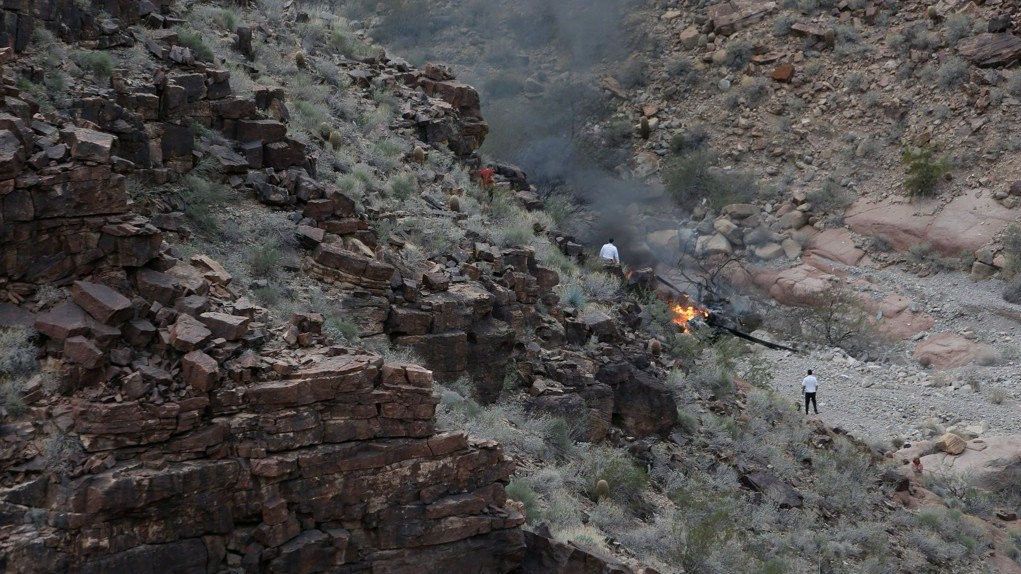 Usa, si schianta elicottero turisti nel Grand Canyon: 3 morti