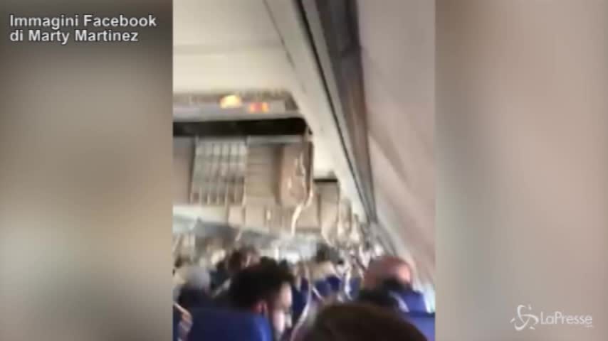 Paura sul volo New York-Dallas: motore esplode e distrugge un finestrino