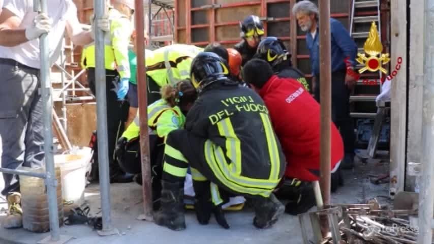 Vicenza, incidente sul lavoro: operaio trafitto da piede porco