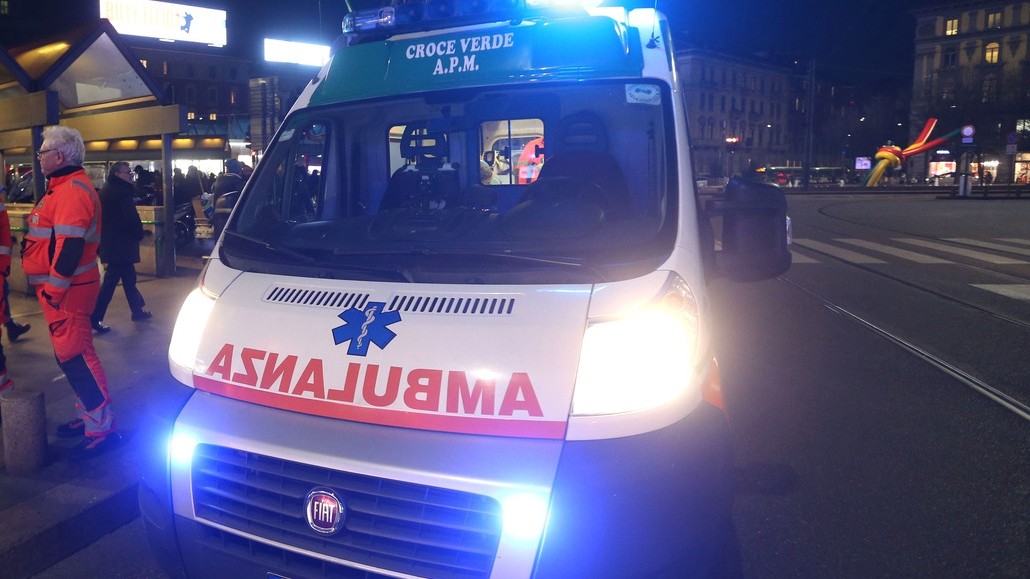 Volo di 14 metri in un cantiere navale. Muore operaio a Pisa