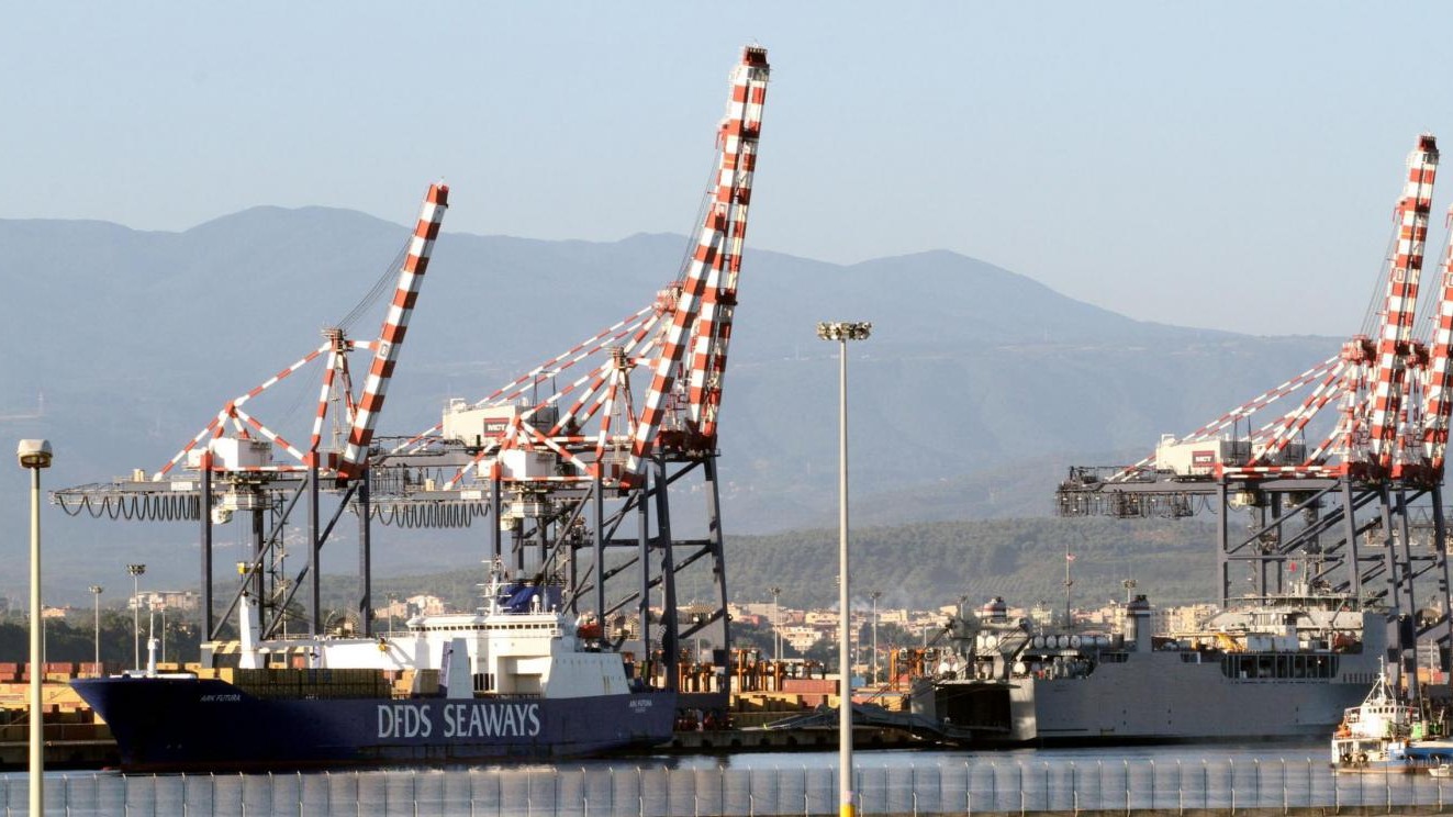 Istat, frena l’export a luglio (-1,4%). Bene sull’anno (+5,1%)