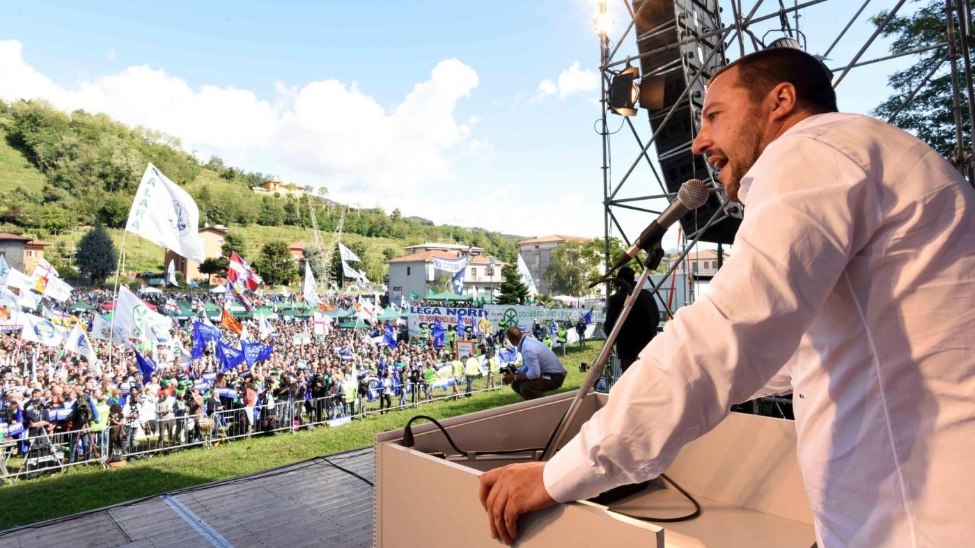 Lega, Salvini: “Resteremo fuori dal Parlamento per una settimana”