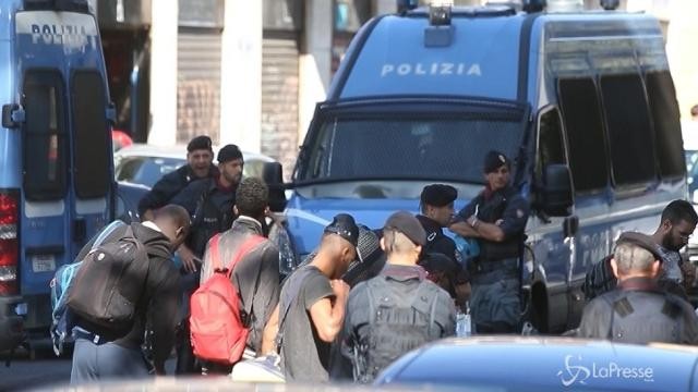 Milano, sgomberata ex scuola di via Pizzigoni