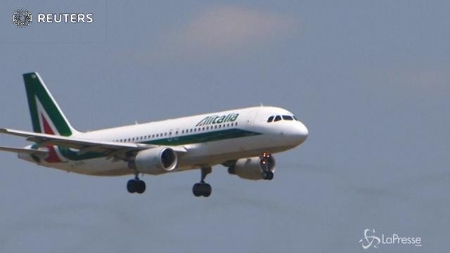 Alitalia, Ryanair farà un’offerta vincolante