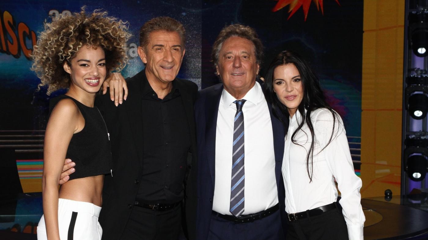 Tra polemiche e novità, ricomincia Striscia la notizia. Ricci: Edizione tosta