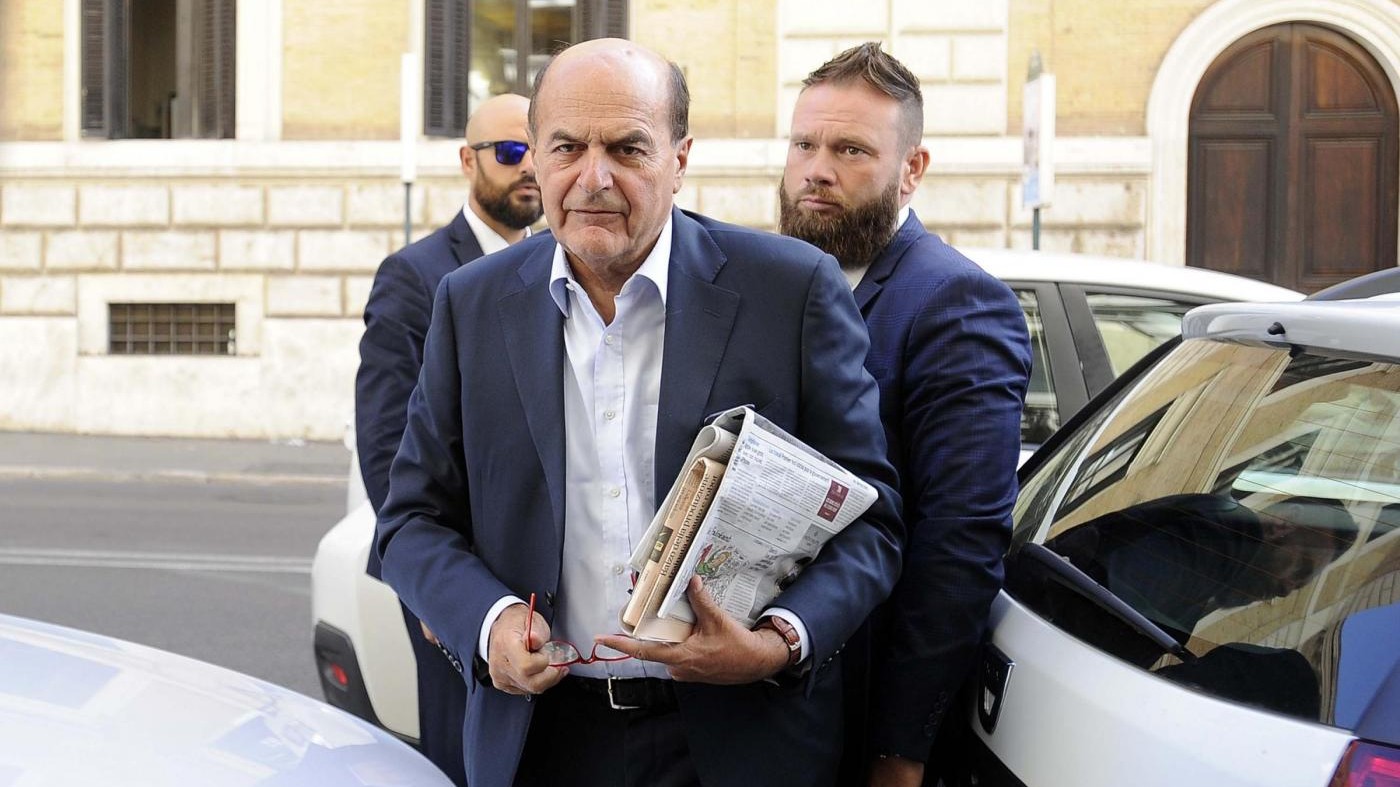 Centrosinistra, Bersani: “Farei primarie tra Renzi e Pisapia”