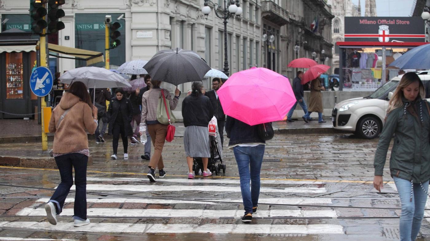 Meteo, peggioramento nel weekend: domenica aumenta l’instabilità