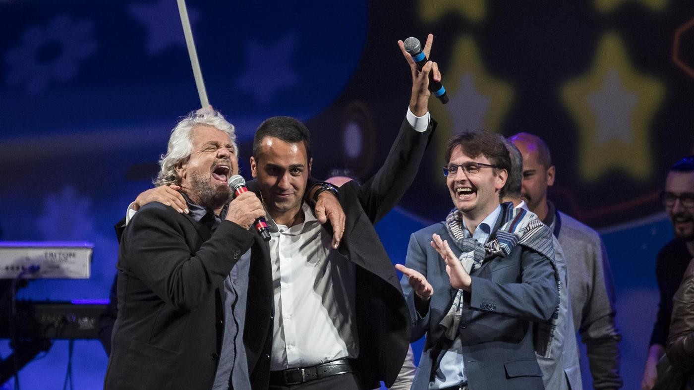 Di Maio candidato premier: “Non cambierò il M5S”. Fico: “No correnti”