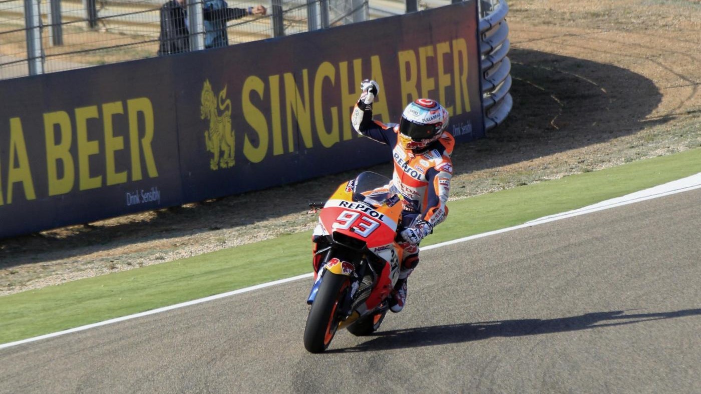 MotoGp, Marquez trionfa ad Aragon: bene Rossi quinto