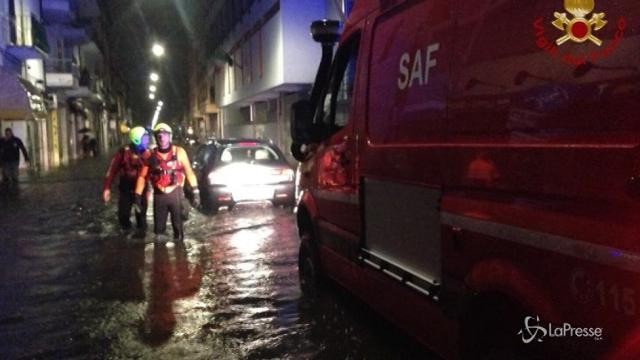 VIDEO Nubifragio su Livorno, 5 morti