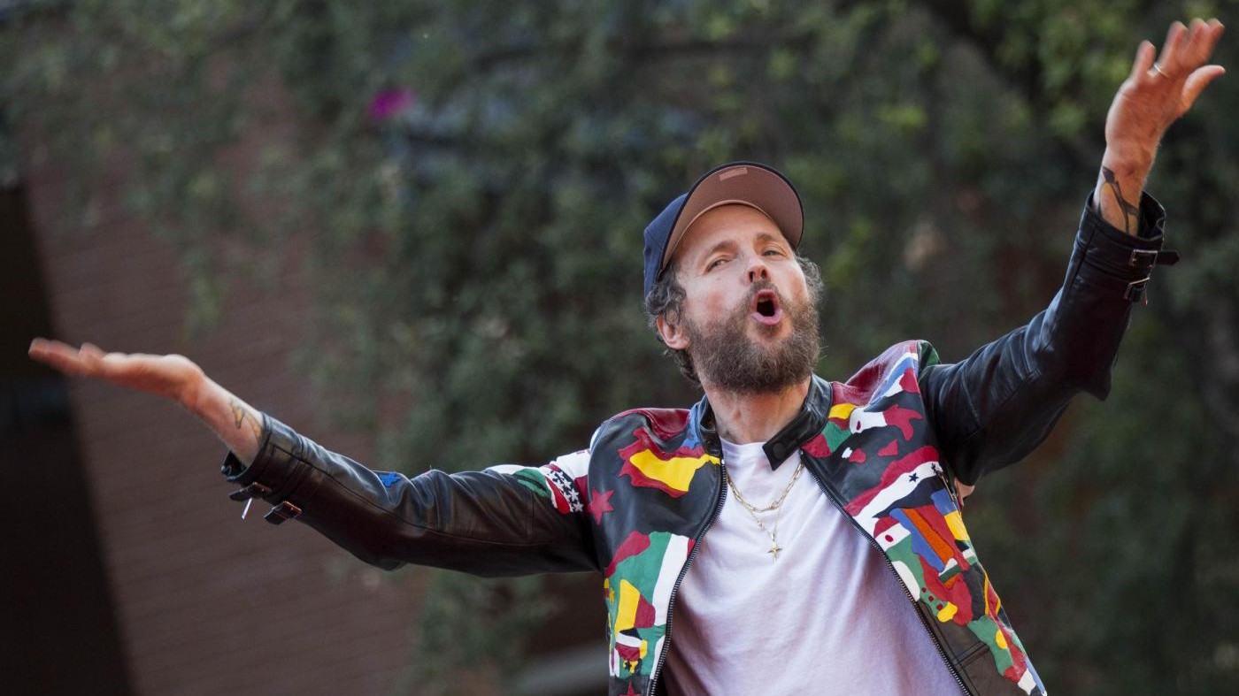 Jovanotti torna in tour: tutte le date dei concerti 2018