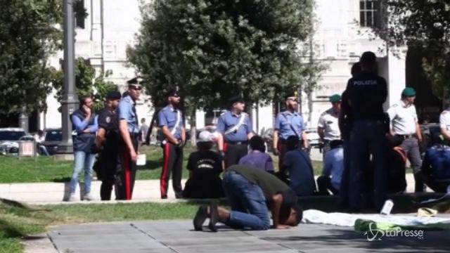 Milano: blitz della polizia in stazione Centrale