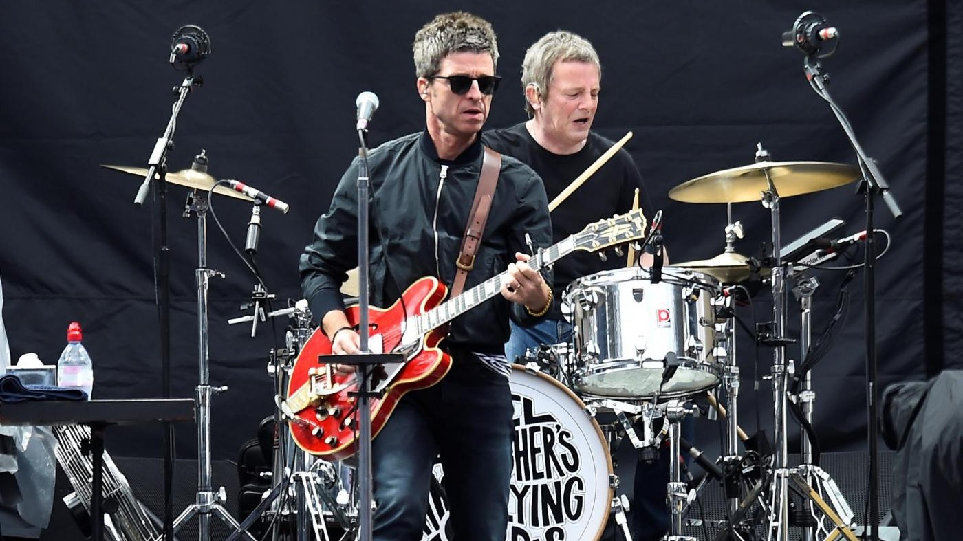 Noel Gallagher torna tra psichedelia e disco dance