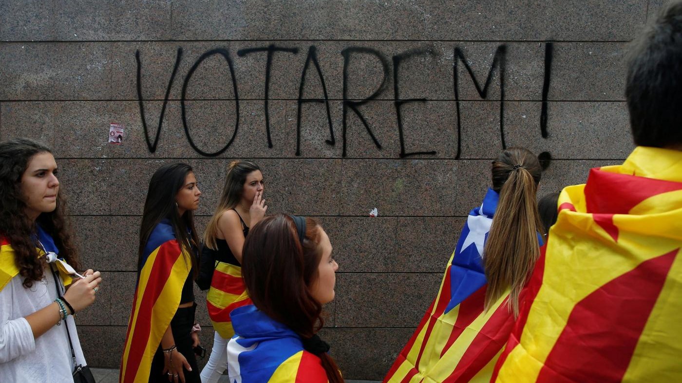 Catalogna, domenica il referendum. Ma Madrid vuole impedire il voto