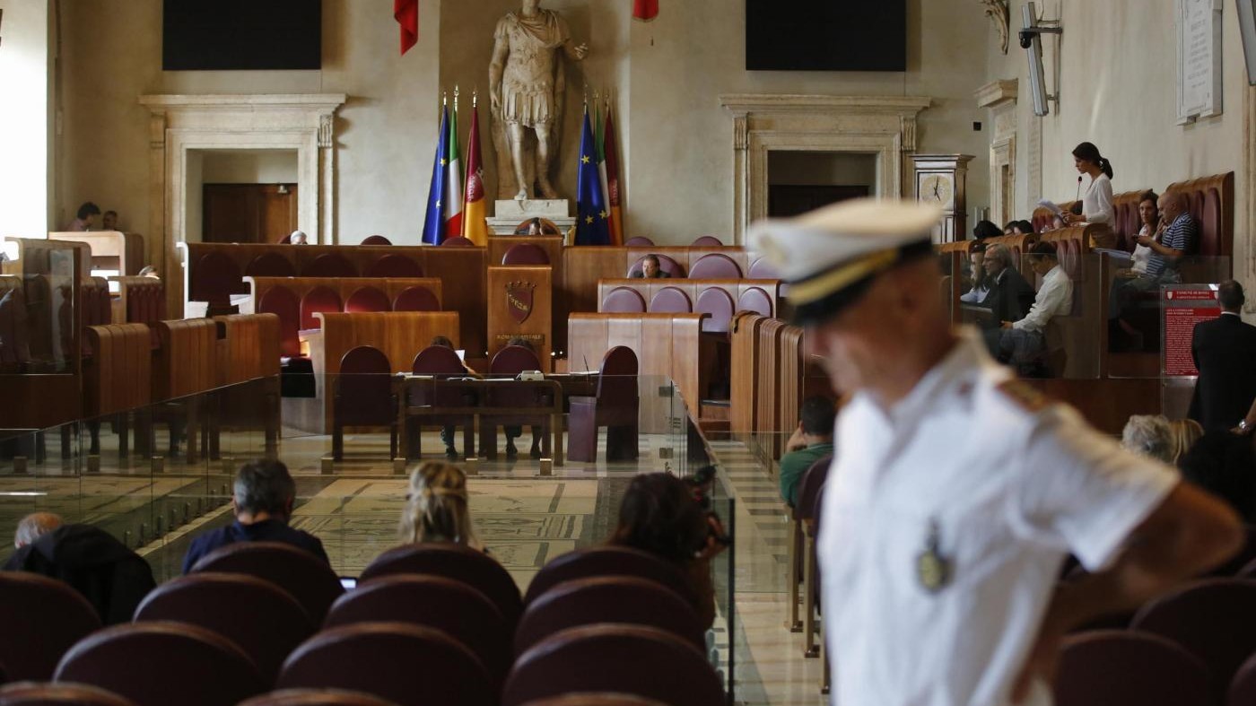 Campidoglio, M5s: “I membri Oref indagati si dimettano”