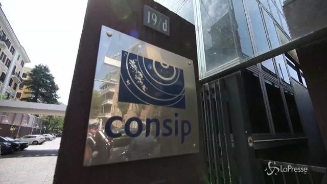 Consip, Renzi: “Il fango gli si ritorcerà contro”