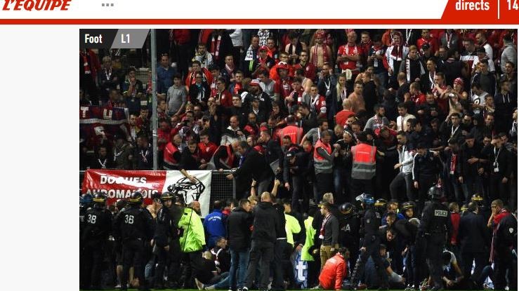 Crolla una barriera allo stadio di Amiens durante la partita: 29 feriti, 5 gravi