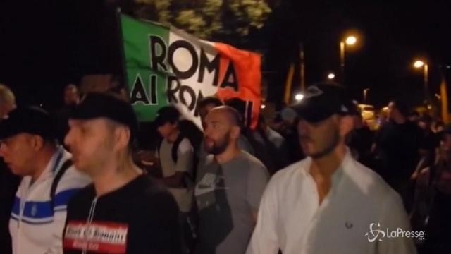 Roma, ronda di Forza Nuova nel parco di Colle Oppio