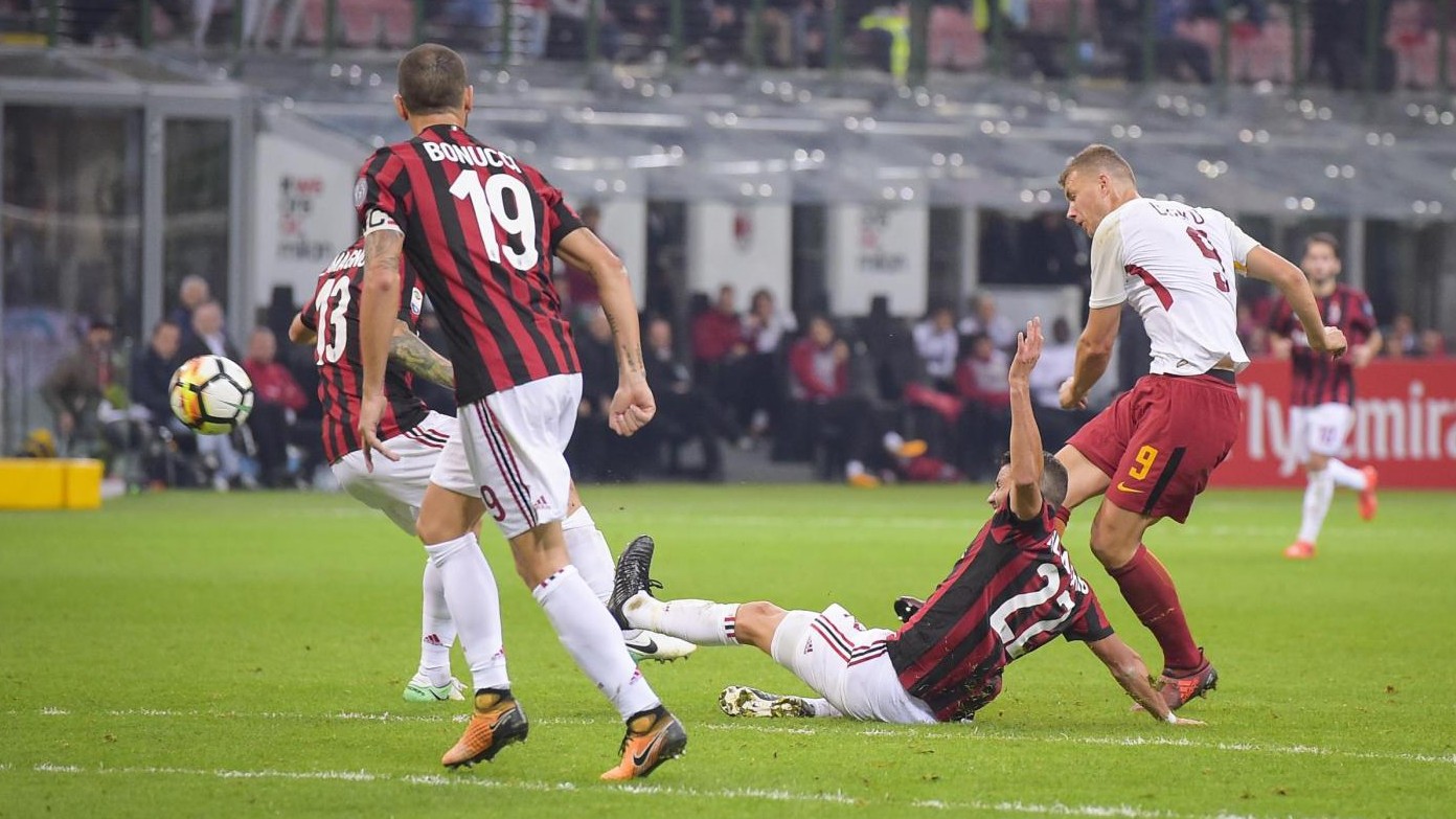 Serie A, le pagelle di Milan-Roma 0-2: super Dzeko, bene Romagnoli